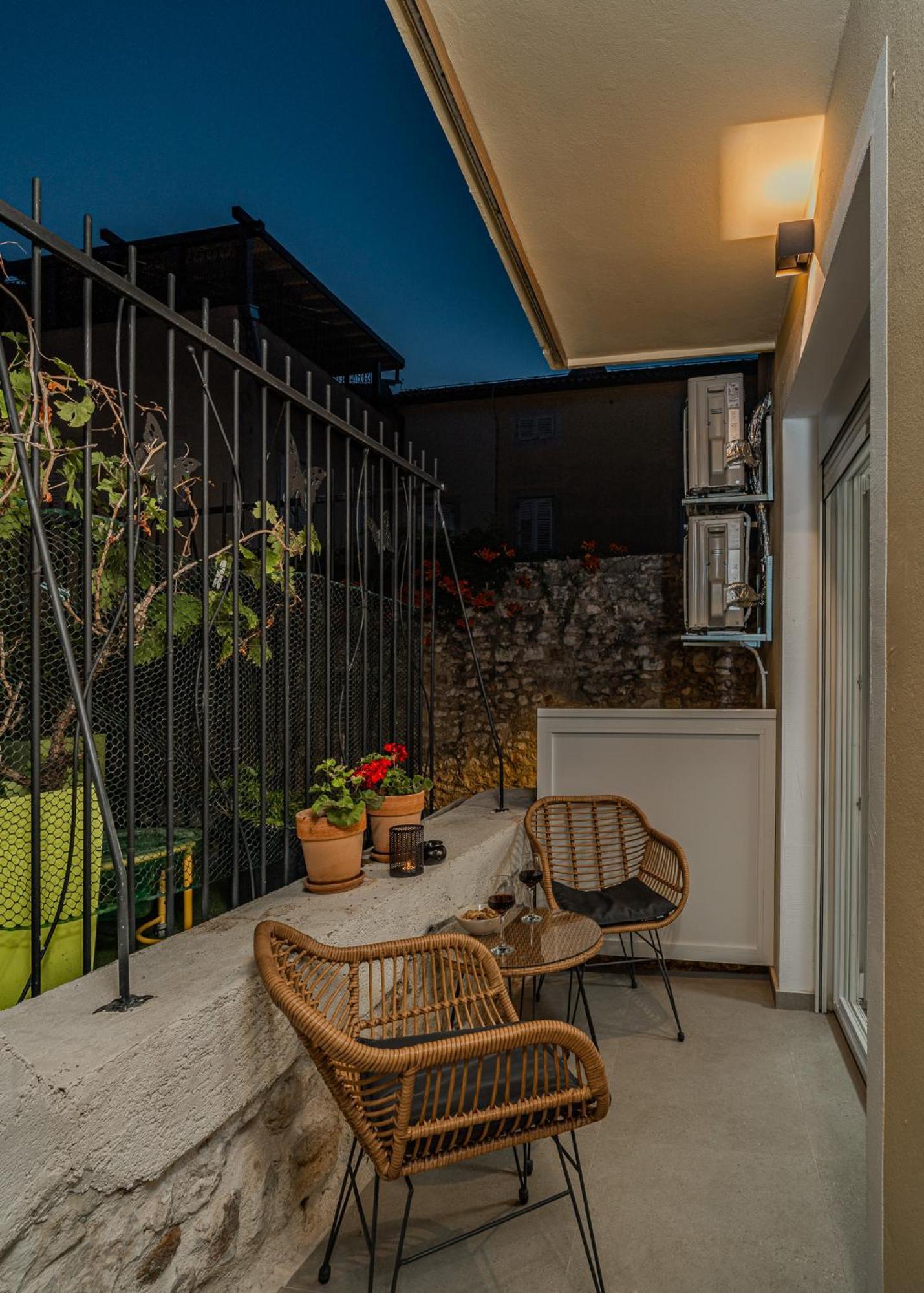 Amaro Luxury Room & Studio Apartman With Balcony Zadar Ngoại thất bức ảnh
