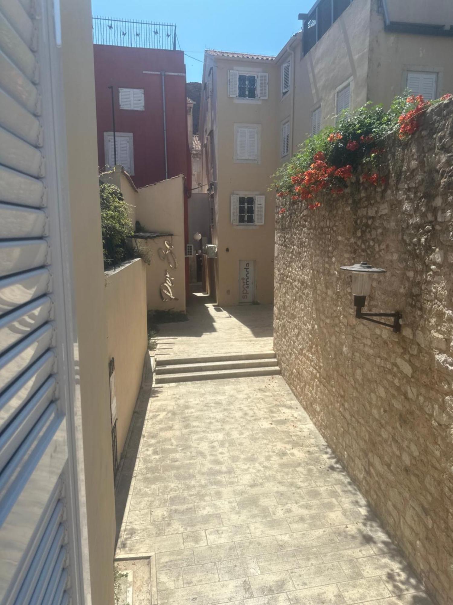 Amaro Luxury Room & Studio Apartman With Balcony Zadar Ngoại thất bức ảnh